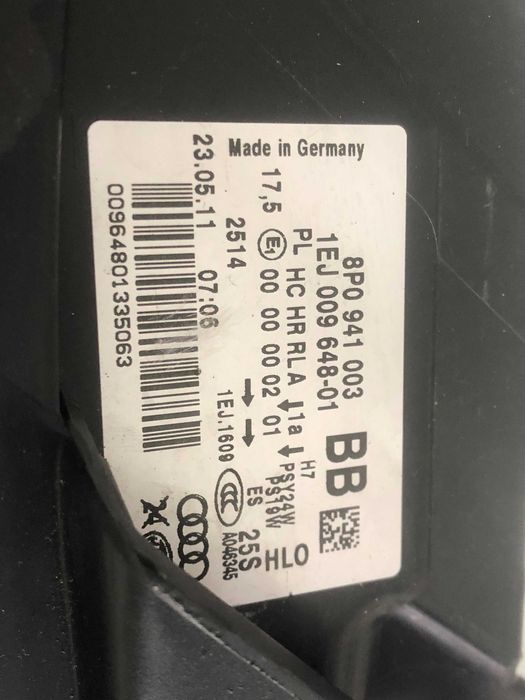 Фара Audi A3 8P Галоген рестайл 8P0941003