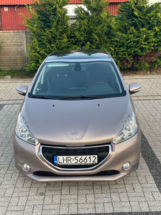 Peugeot 208