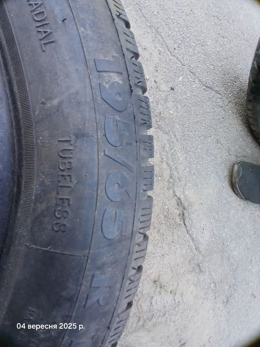 Шини резина зимня 195/65 R15