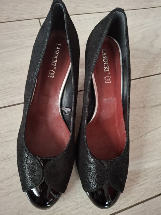 Lasocki czółenka czarne roz.39