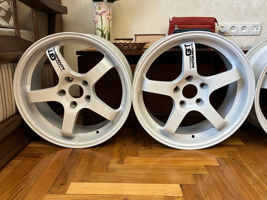 Диски Advan Racing GT (R17 7.5j ET35 5*114.3 6.8kg flow forming)