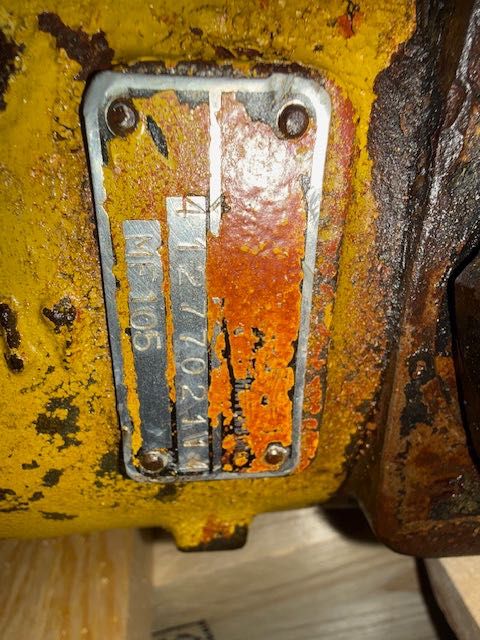 Koparka gąsienicowa Menck M 250 H K1011 Silnik hydrauliczny linde