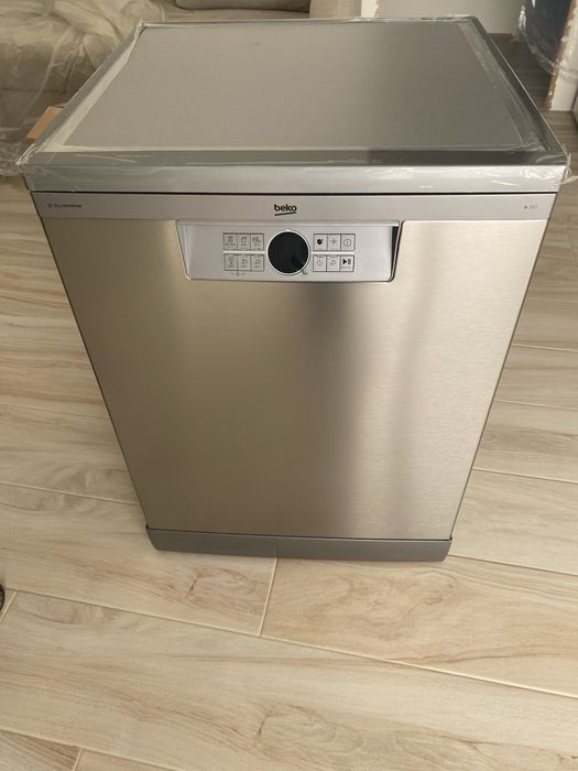 Продам посудомийну машину Beko