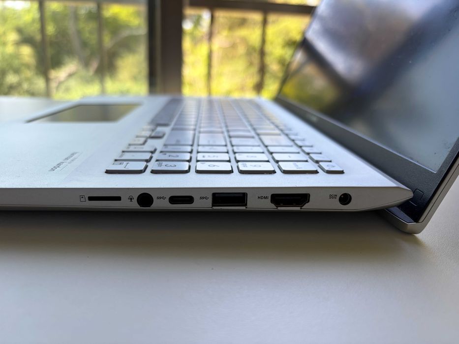ASUS VivoBook S15 / X532FLC Laptop