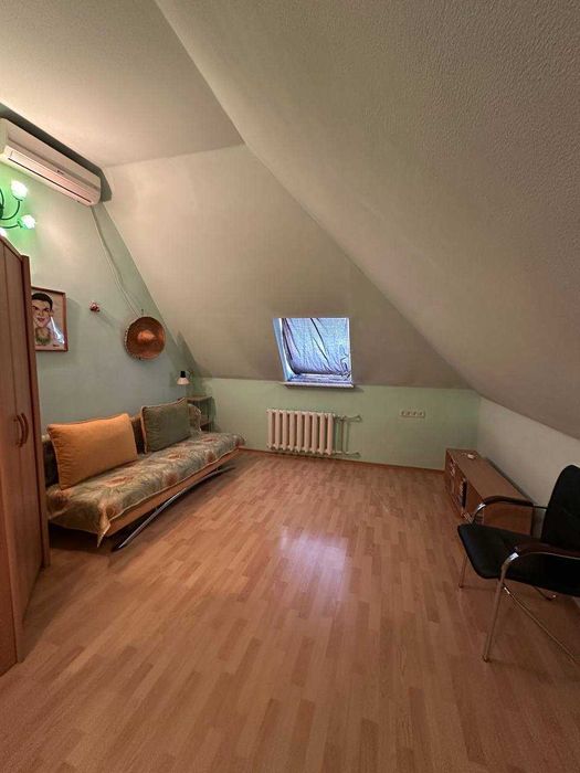 Будинок в Молодіжному