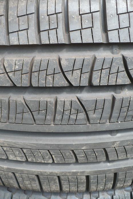 Opony Pirelli Scorpion Verde 285/45R22 114H  Całoroczne 2024r.