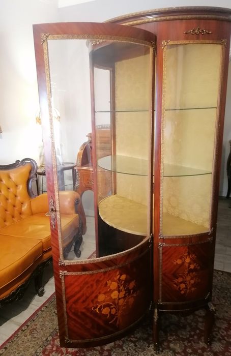 Vitrine Cristaleira Louceiro Livreiro Móvel expositor Oratório Luís XV