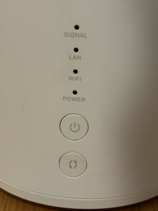 Router Huawei B528s-23a