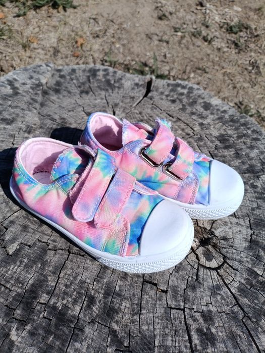 Взуття для дівчинки 23-24