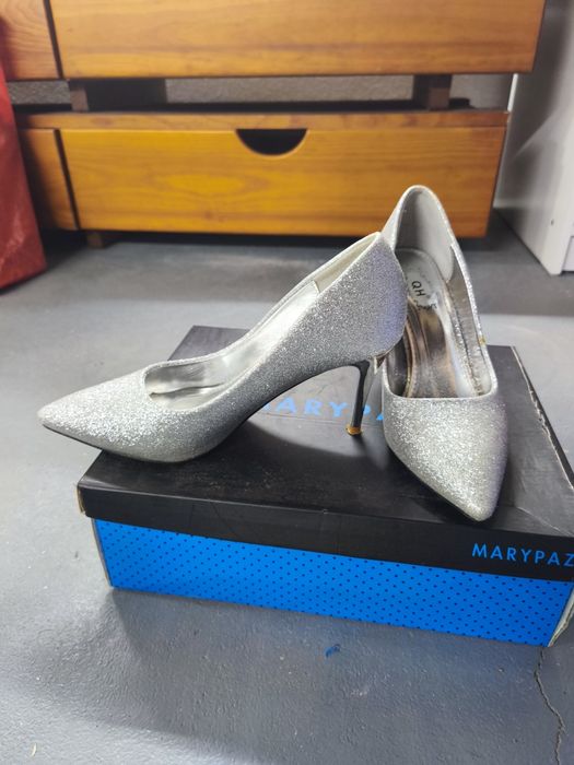 Sapatos Prateados Passagem de Ano