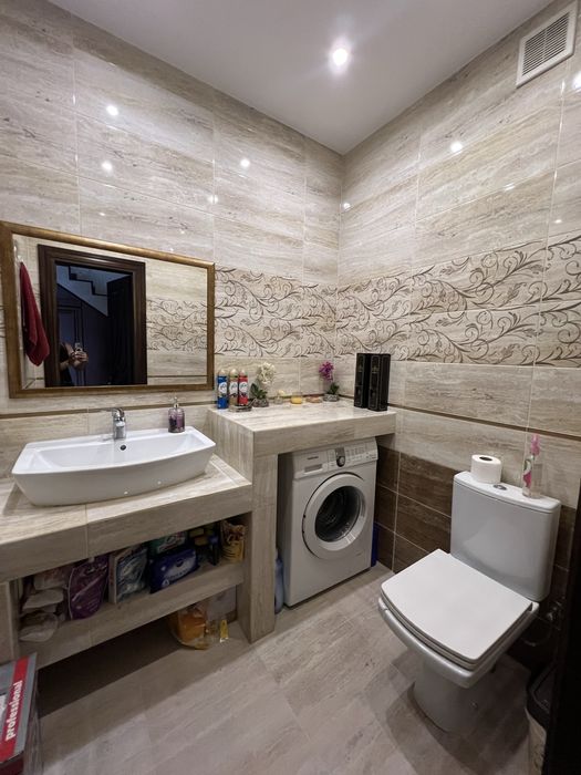 Продаж таунхаусу котеджу в с. Ременів близько до Львова