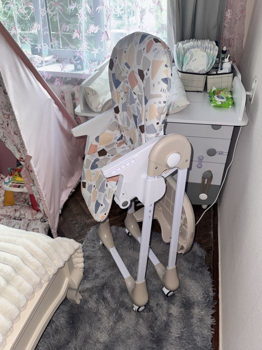 Стільчик для годування Bambinelli HCY018