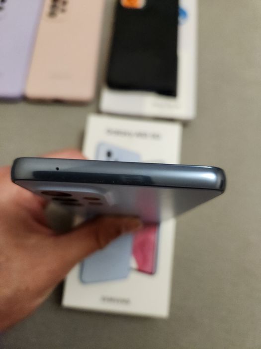 Смартфон Samsung Galaxy A53 Duos 8/256Gb
SM-A5360 + 4е чехла