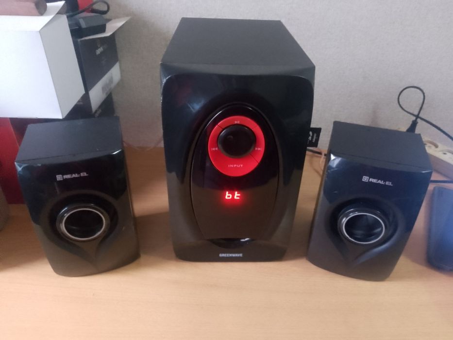 Продам блютуз колони читайте описание