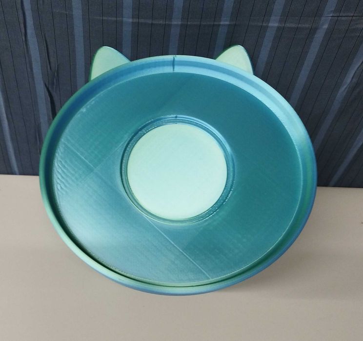 Suporte para auxiliar/colocar prato de gato