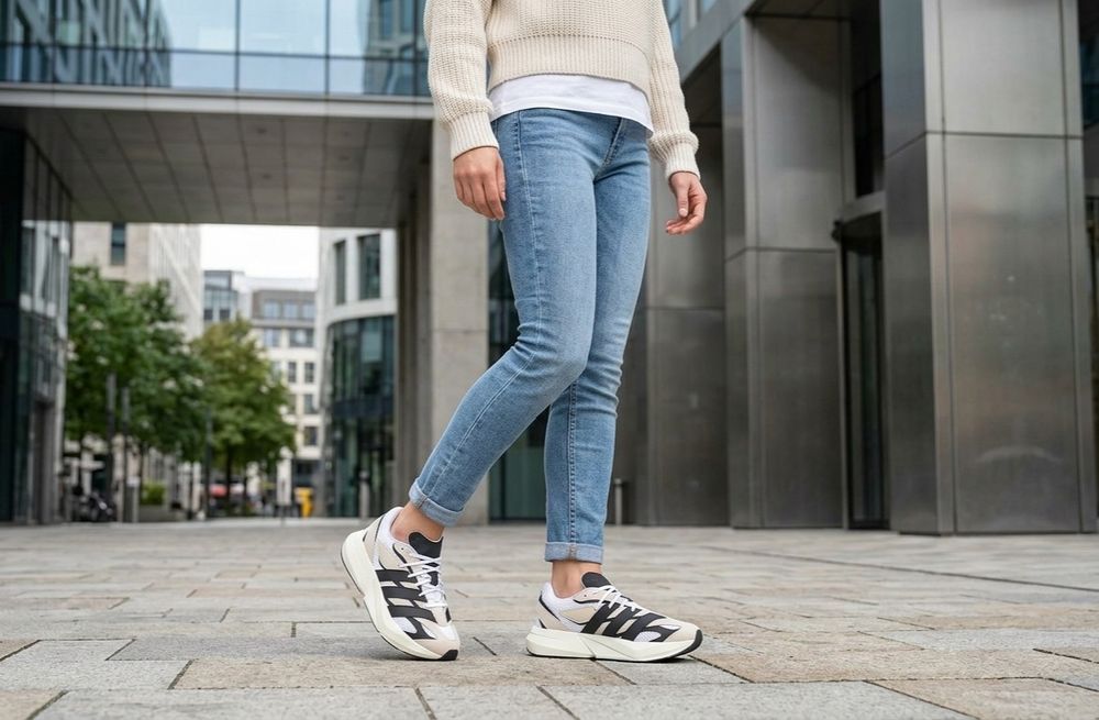 США! Літні жіночі кросівки Adidas Lightblaze JH6944 Оригінал! 38.5-42p