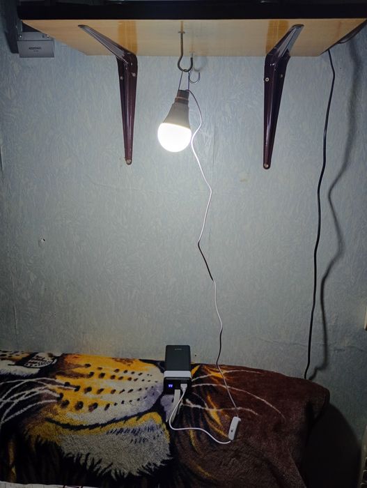 Лампа LED підвісна USB з перемикачем