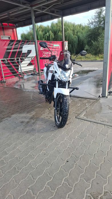 Мотоцикл Ліфан Кп200