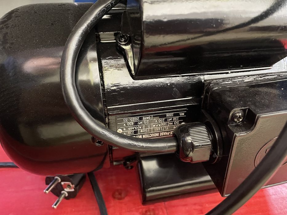 Токарний верстат ARDOTECH CJM 250*500, wm210, тв