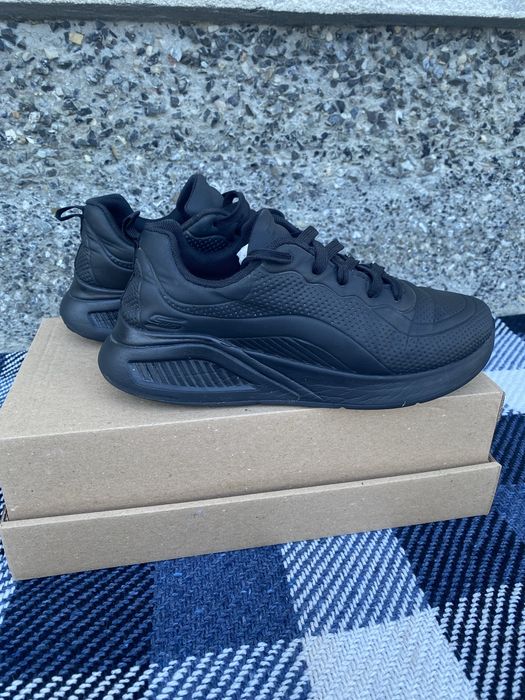 Кросівки skechers bobs 37
