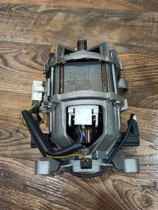 Двигун пральної машинки.