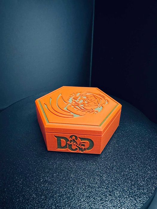 Dice Box - Hexagon vault, 7 dice, magnetic lid