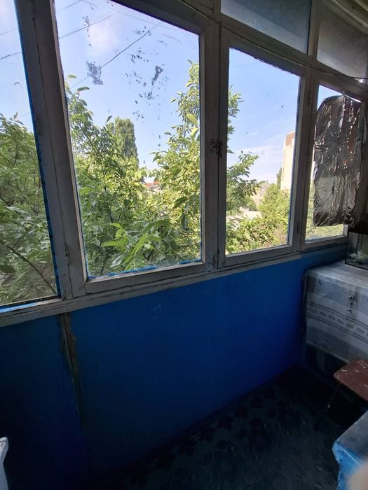 Продам 2 -к кв в кирпиче с отличной локацией по пр Слобожанскому район Загса