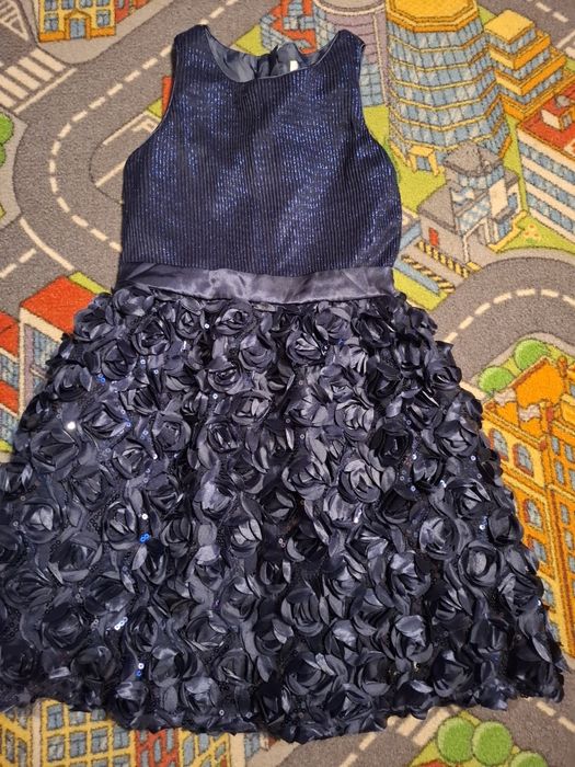 Sukienka granatowa dziecięca.