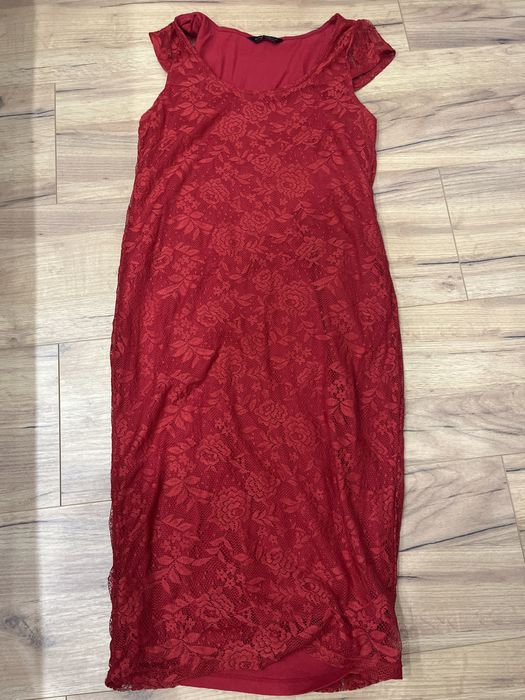 Плаття жіноче червоного кольору