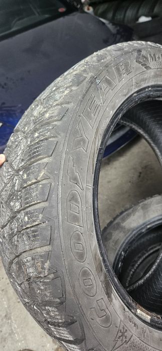 225 55 17 Зима 4шт 9мм Шип 21рік Goodyear з Європи Київ