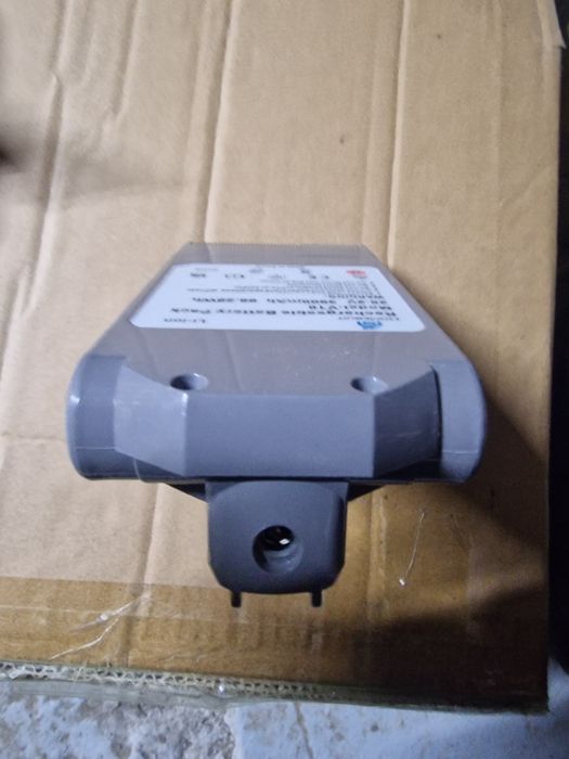 Akumulator dyson v 10 3900 mAh Homesuit w pełni sprawny