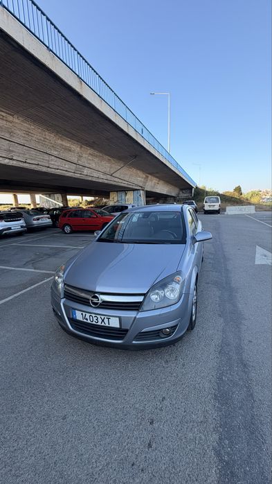 Opel Astra H 1.6 Gasolina – 2004