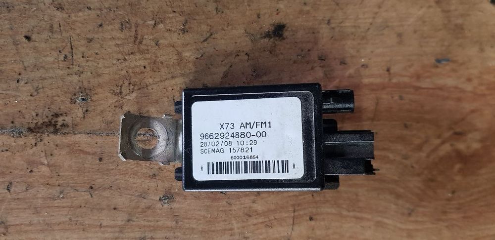 CITROEN C5 III X7 WZMACNIACZ ANTENOWY 9662924880