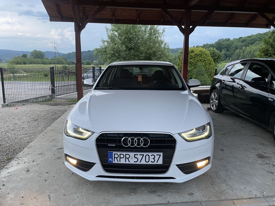 Audi a4 b8 quattro sedan