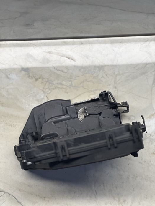 Замок Двері Водія БМВ Е90 Е91 П.Л Замок Дверний Передній Лівий BMW E91 E90