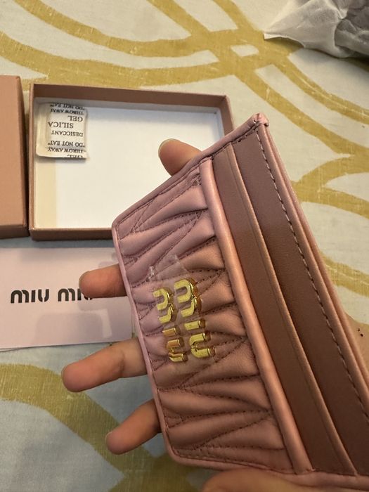 Porta cartoes miu miu