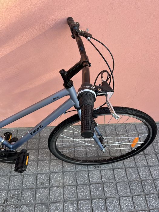 Bicicleta Cidade/Passeio Roda 28"/700c - COMO NOVA