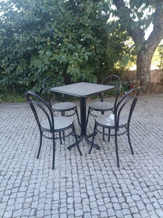 Conjunto Mesa com cadeiras explanada