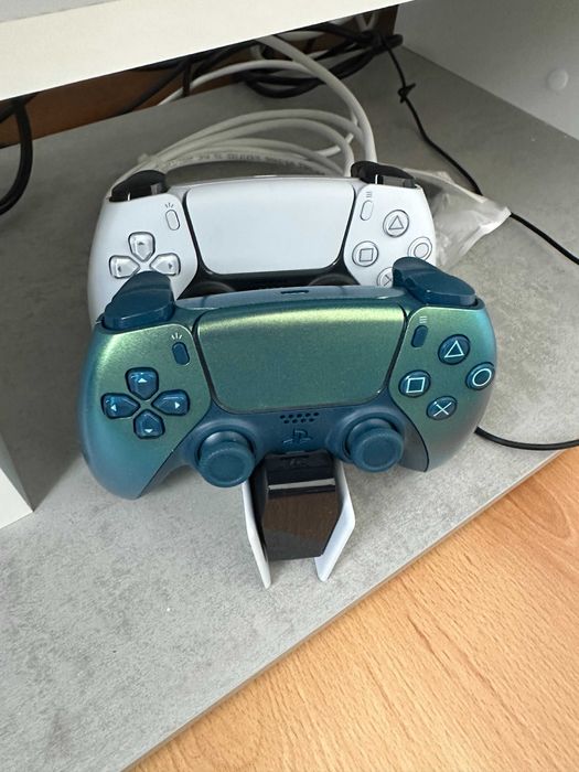 PS5 Pro 2TB + 2 Comandos (1x Chroma Teal) + Pulse Elite + Acessórios