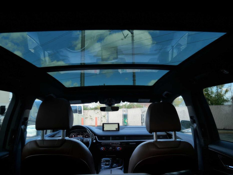 Audi Q7 55 quattro SE Premium Plus      2019