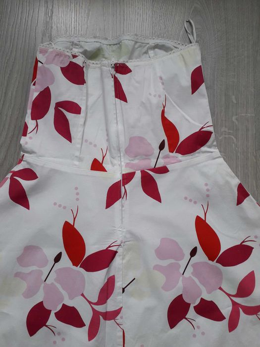 Sukienka letnia bez ramion S