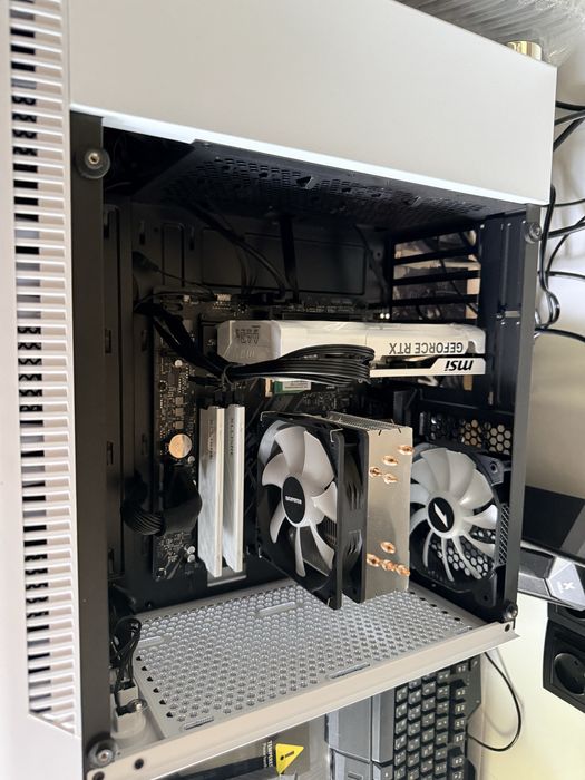 Компьютер Ігровий Ультра Білий Ryzen 7 +32гб ddr+m2 1 тб + RTX 5060