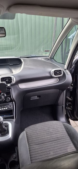 Продам машину Citroen C3 Picasso