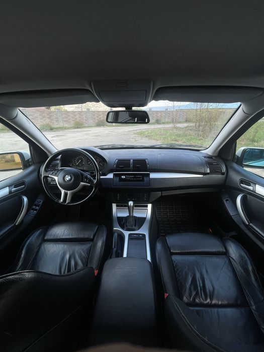 Продаєця BMW X5e53