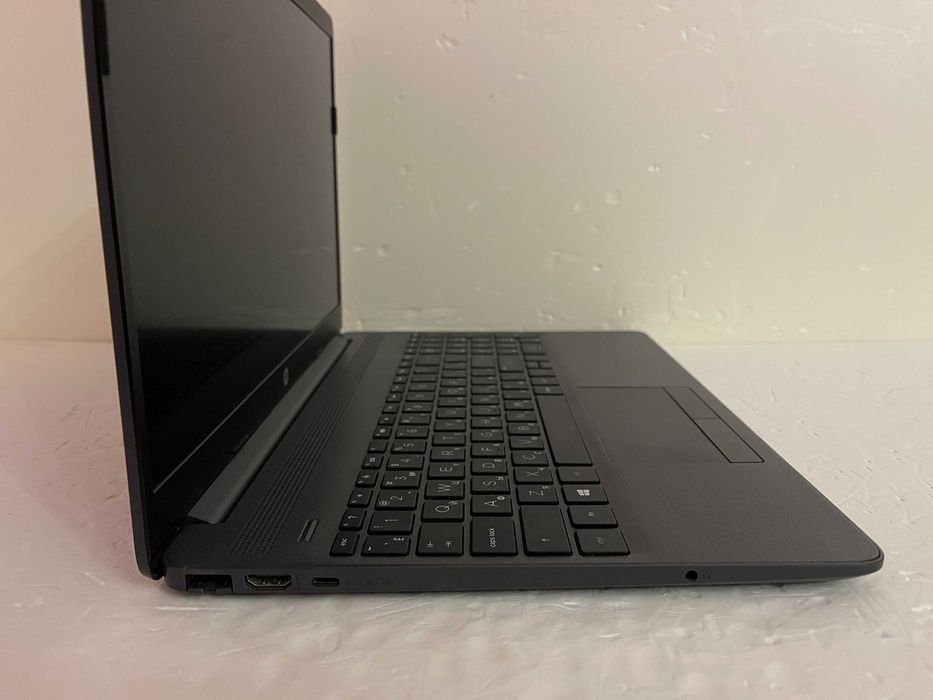 Игровой СВЕЖАК 2025!!  HP 255 G8 / RYZEN 7 5700U на 16" ЯДЕР / 16 RAM /  ГАРАНТИЯ!