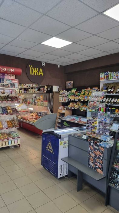 Продам комерційне приміщення  64 м.2  по вул. Волковича 15