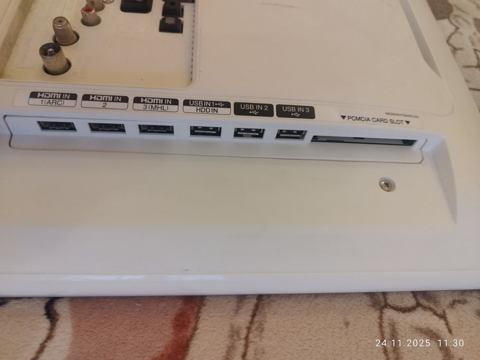 Телевізор LG 32LB572V