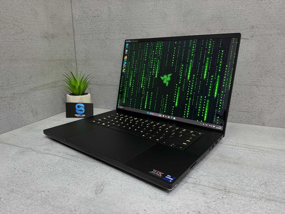 Ігровий ноутбук Razer Blade 16 rz09-0510 | 240hz | OLED | 32gb ddr5 | GeForce | 1tb | i9-14900HX