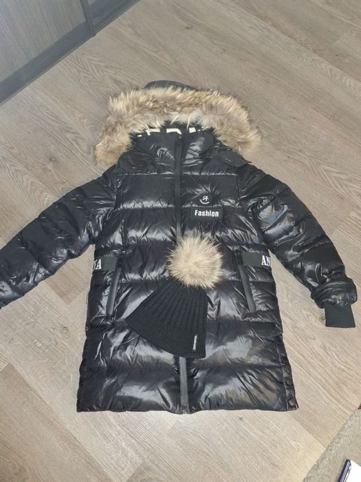 Зимний пуховик и шапка