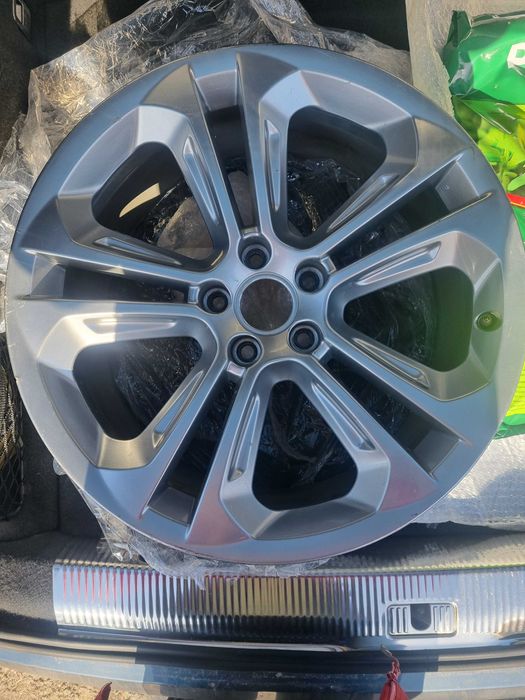 Диск AUDI Q серії 8UO601025AD